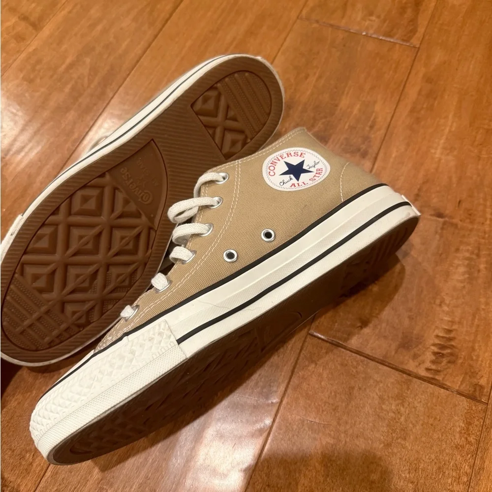 Converse High-Top Sneakers in Beige - Picture 3 of 4